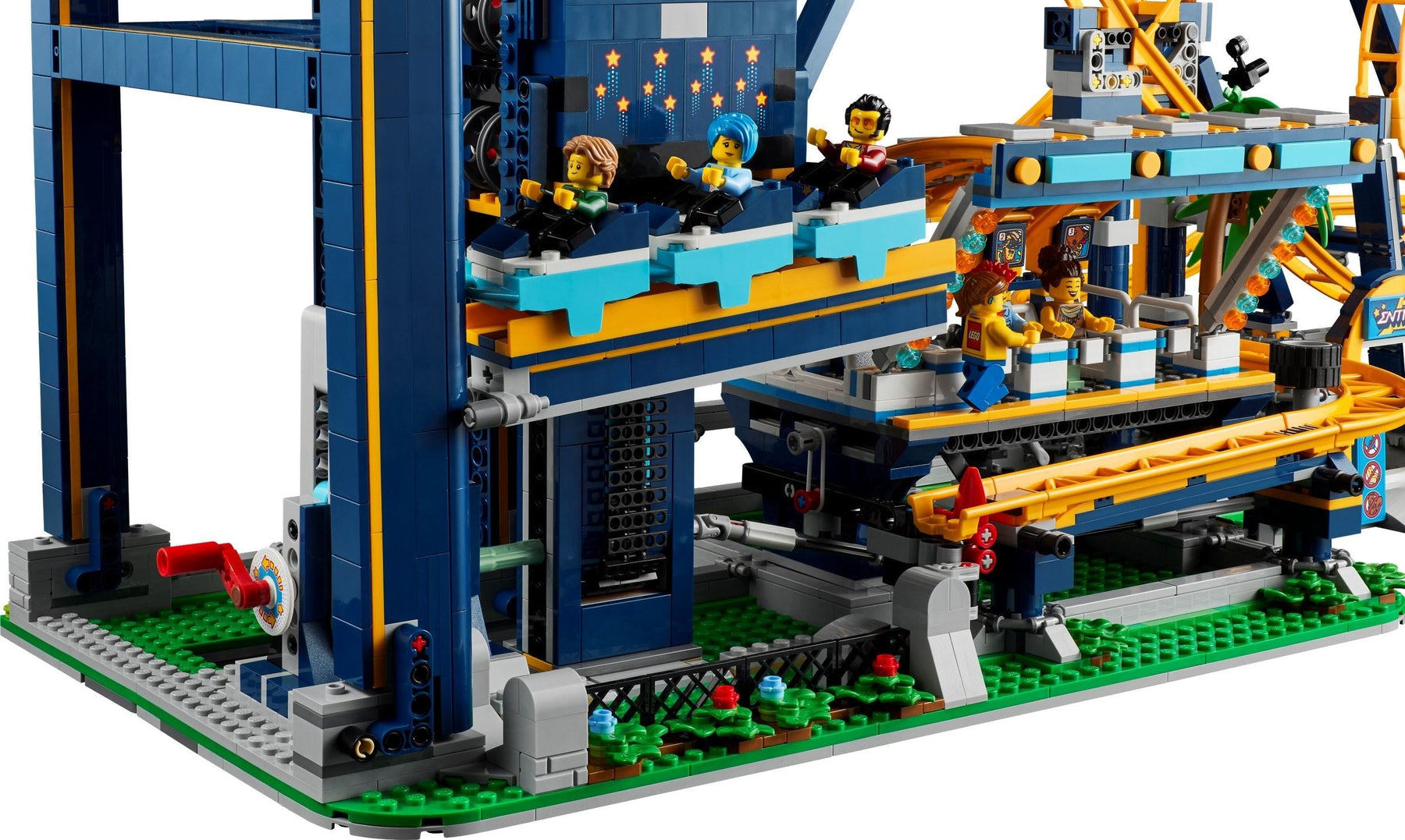 LEGO 10303 Loop Coaster: Build a Thrilling Fairground Icon - SuperSaverAU - view 7