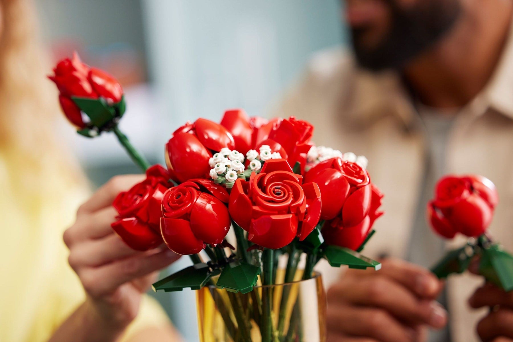 LEGO Icons 10328 Bouquet of Roses - SuperSaverAU - view 6