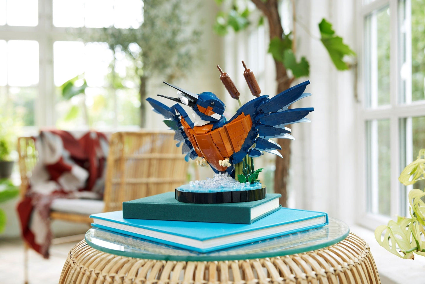 LEGO 10331 Icons Kingfisher Bird Display