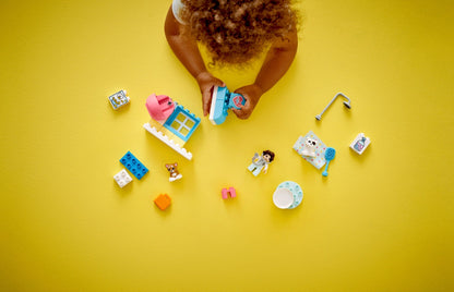 LEGO DUPLO Visit to the Vet Clinic 10438 - Pets Dog Cat Ages 2+