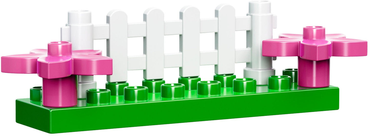 LEGO 10594 Sofia the First Royal Stable Playset with Minimus the Great