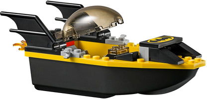 LEGO 10737 Batman vs. Mr. Freeze Batboat Battle
