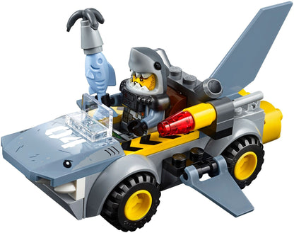 LEGO 10739 NINJAGO Shark Attack: Kai & Lloyd vs. Great White