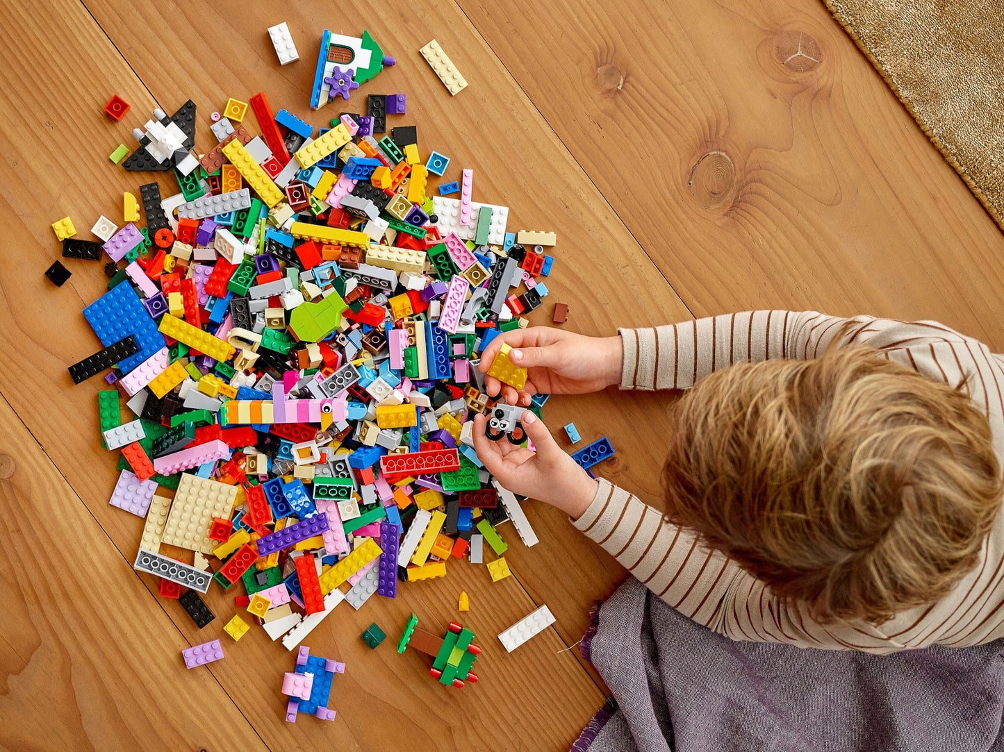 LEGO 11016 Classic Creative Brick Box (1200 Pieces)