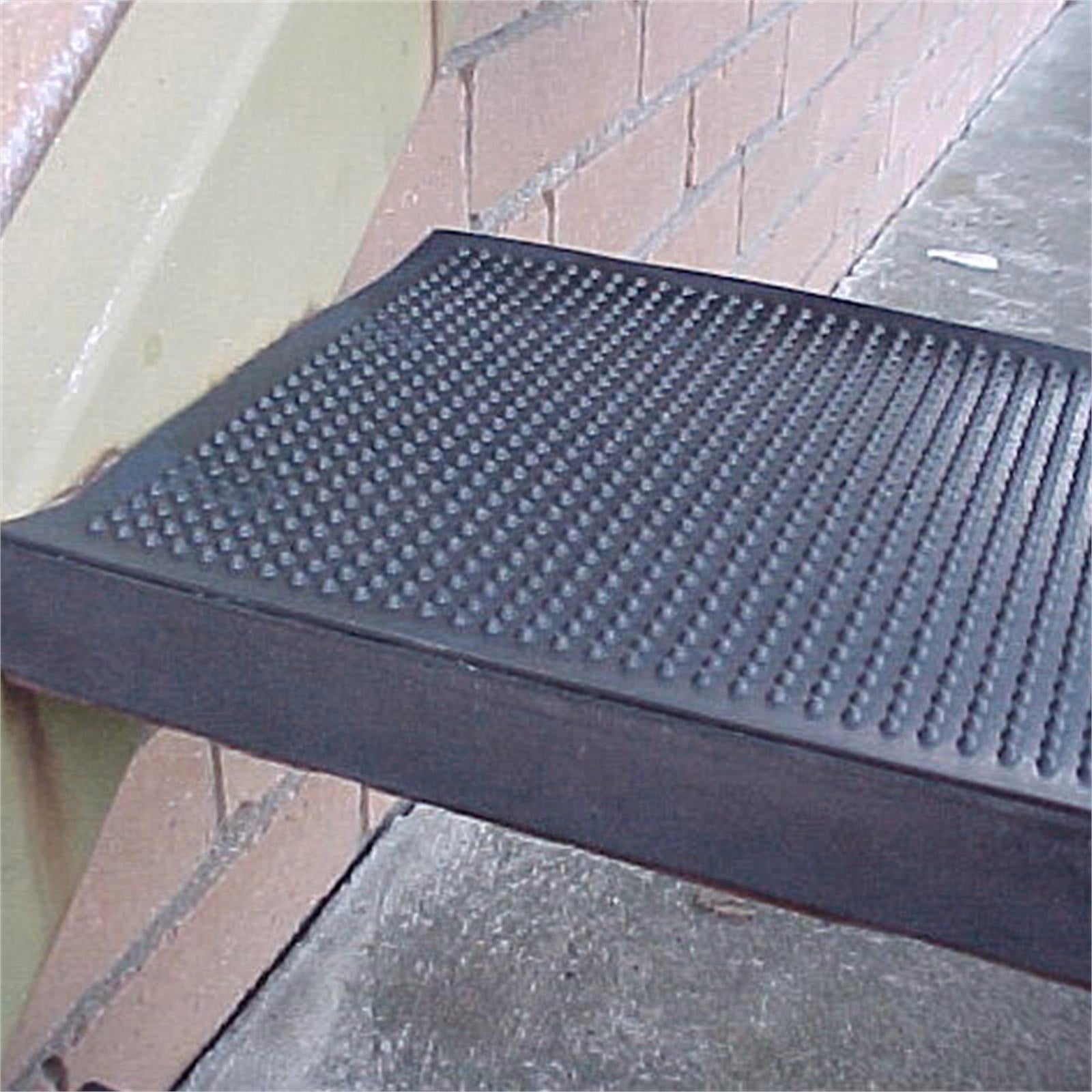 Ideal DIY Floors 25 x 75cm SBR Rubber Stair Tread, 7mm, UV & Moisture Resistant, Indoor/Outdoor
