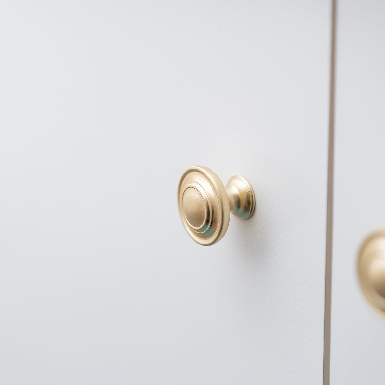 Taskmaster 34mm Brushed Brass Round Cabinet Knobs - 4 Pack, with Screws
