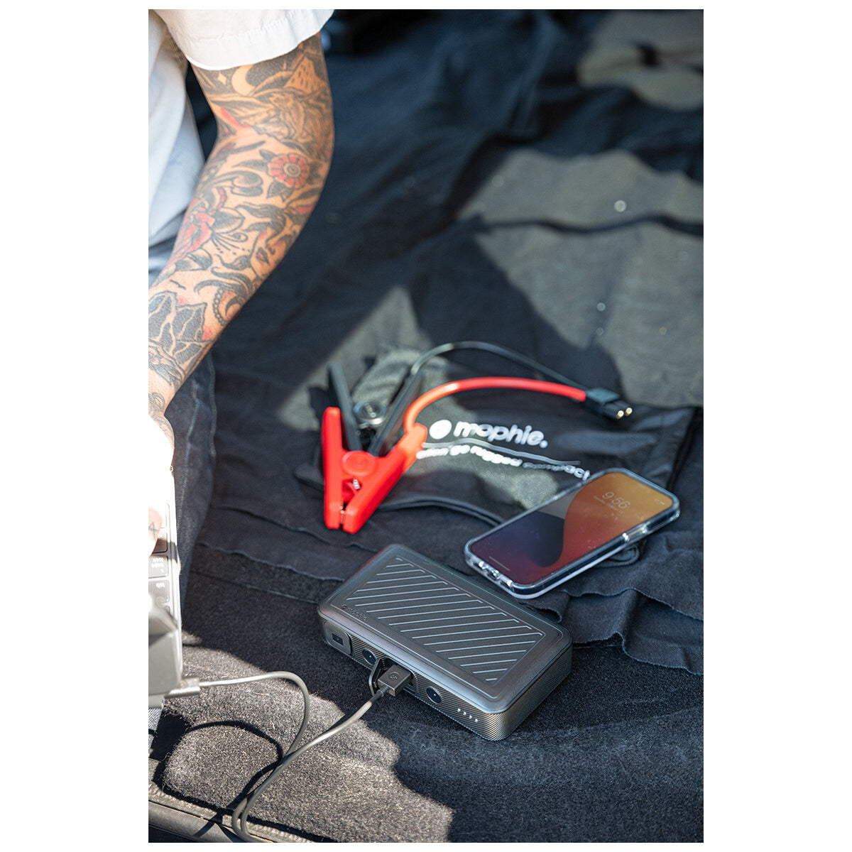 mophie Powerstation Go Rugged Compact With Car Jump Starter - SuperSaverAU - view 10