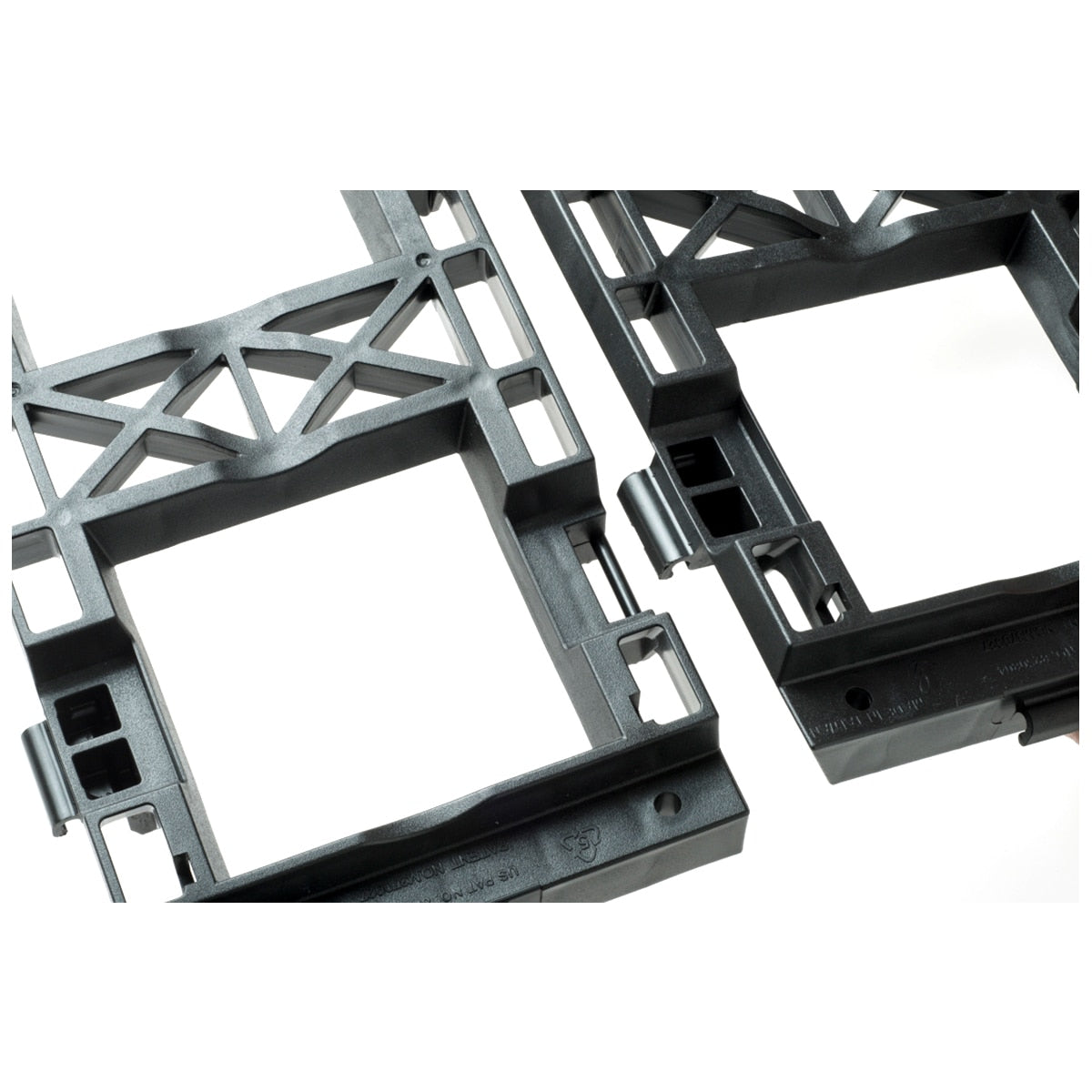 Maze TRI Large Vertical Garden With 3 Frames And 9 Pots