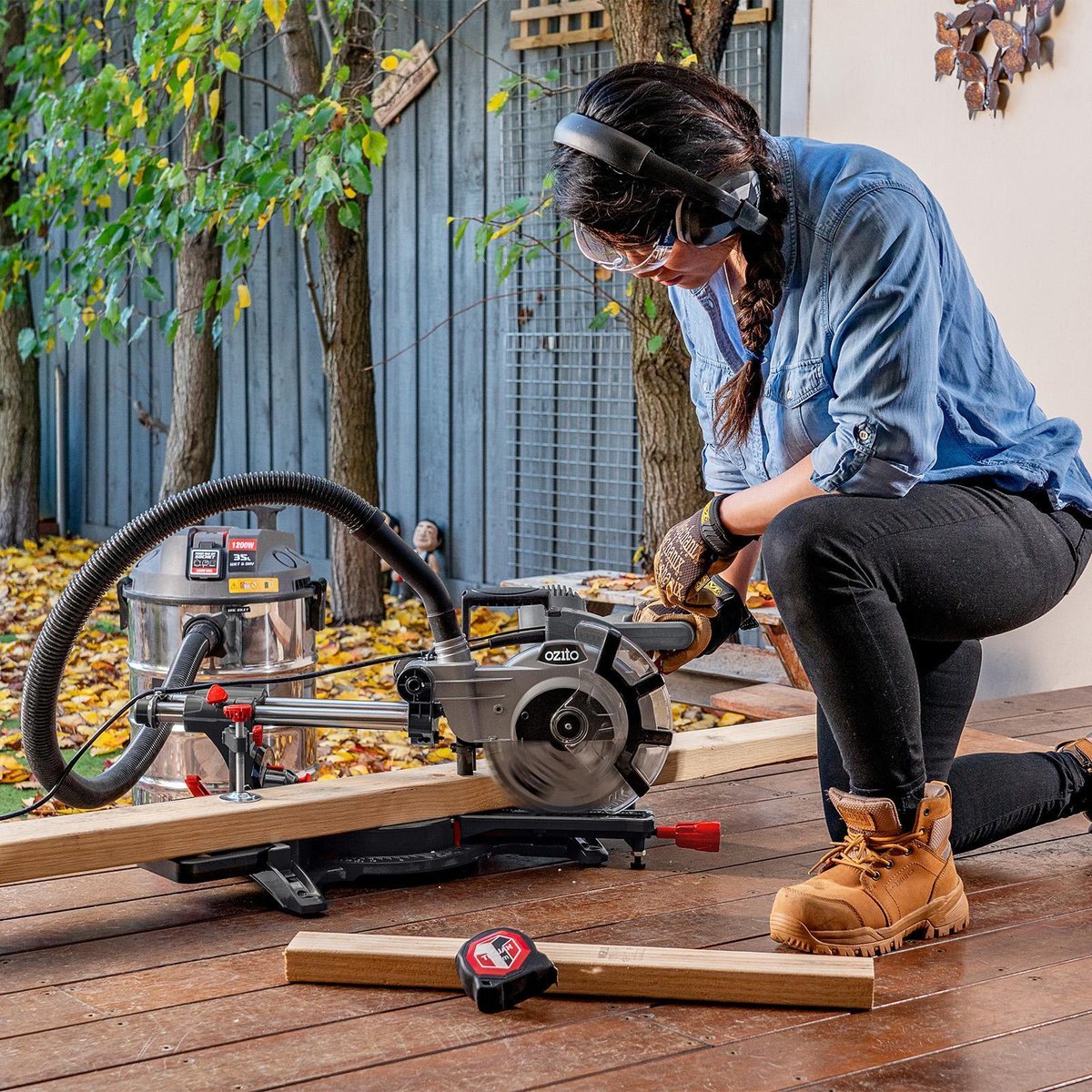 Ozito 1800W Double Bevel Sliding Mitre Saw 210mm Aluminium Durable - SuperSaverAU - view 4