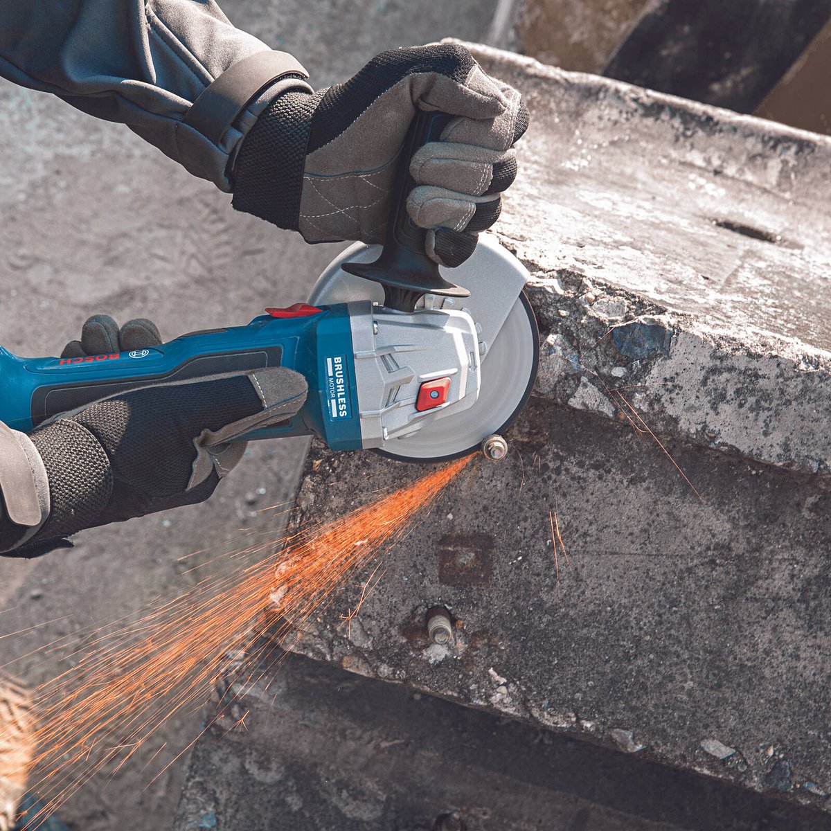 Bosch 18V Professional Combo Kit - 5 Piece - 2 x 5.0Ah Batteries - Brushless