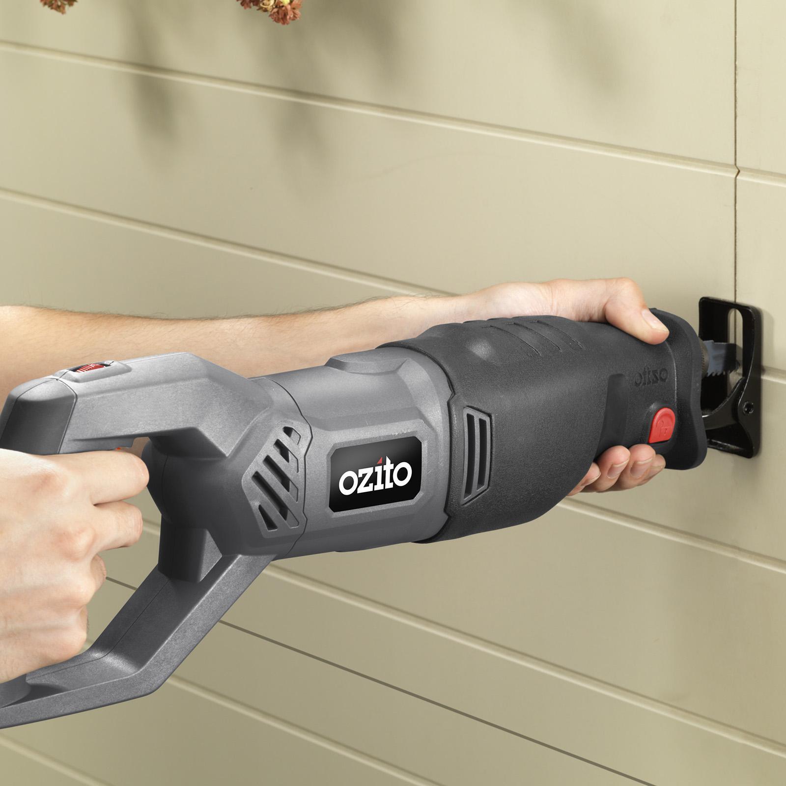 Ozito 920W Reciprocating Saw RSW-5200, Variable Speed, Keyless Blade Change, Lock-On, 3000 SPM