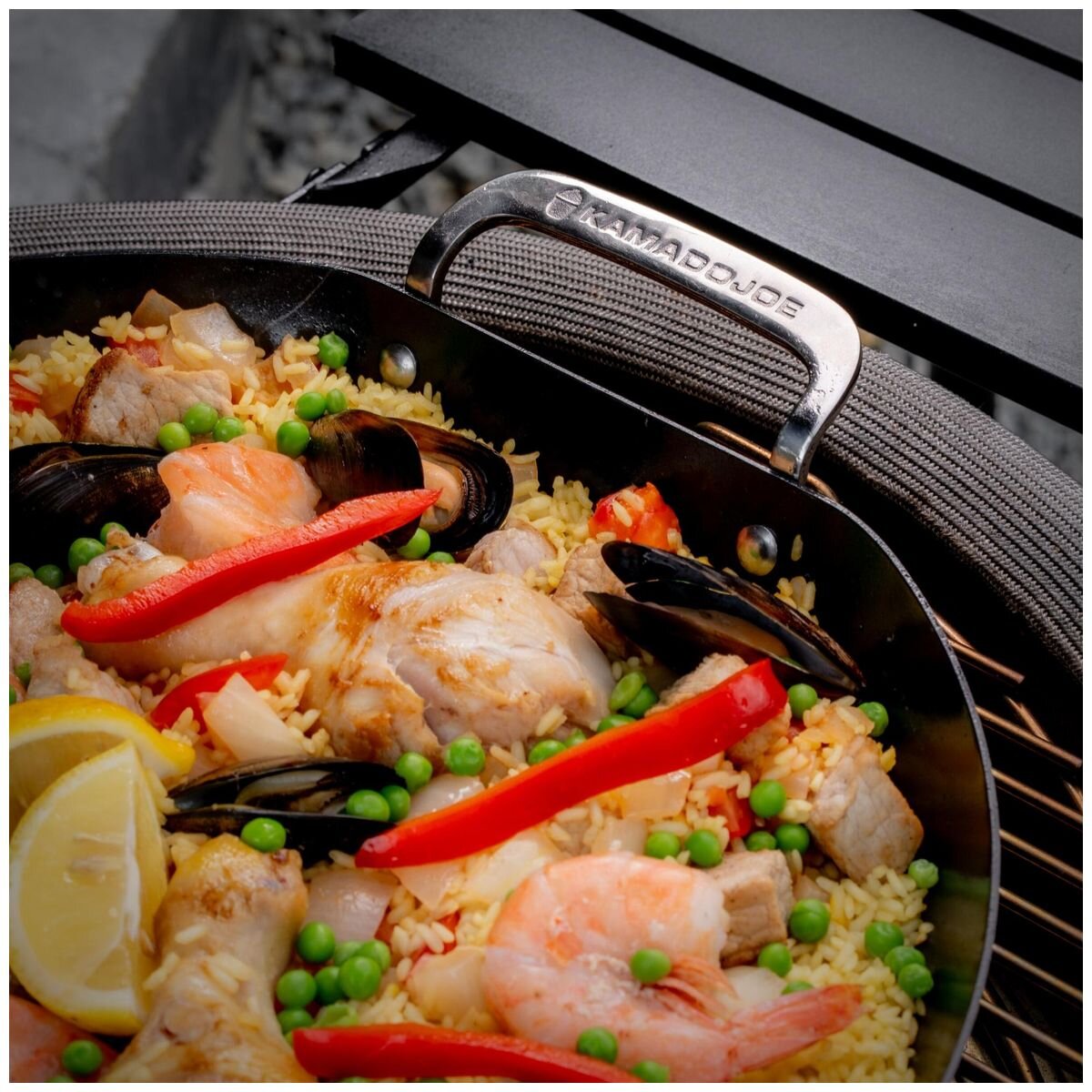 Kamado Joe Karbon Steel paella pan - pre-seasoned carbon steel with dimpled base, black - KJ15124722