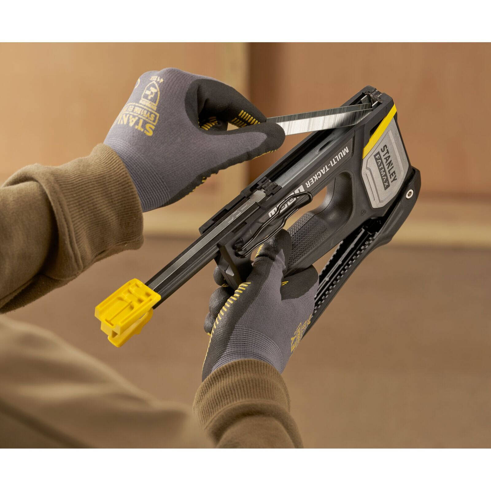 Stanley FatMax 4-in-1 Multi Function Tacker FMHT70401-0, Staple and Nail Gun