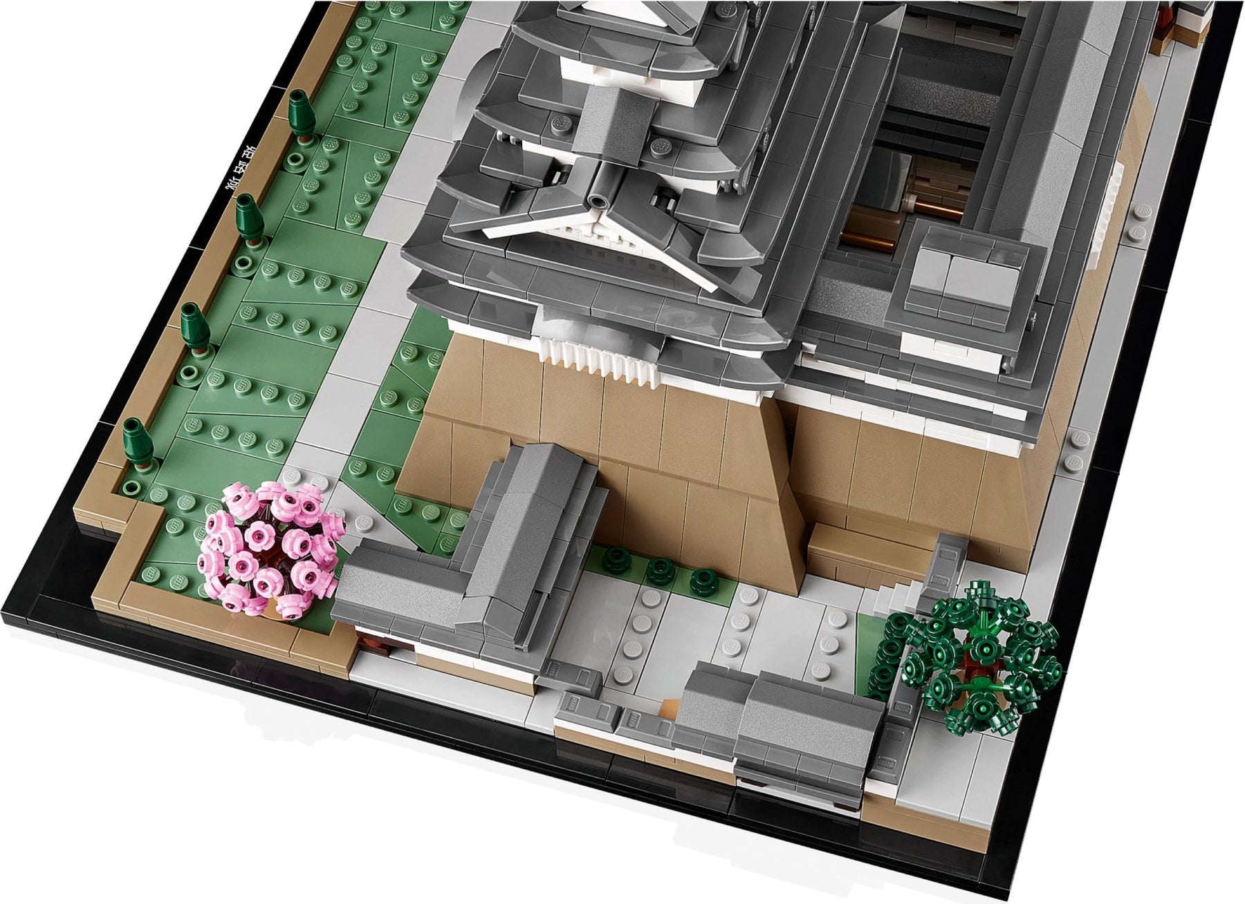 LEGO Architecture Landmarks Collection: Himeji Castle 21060 Building Set - SuperSaverAU - view 4