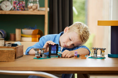 LEGO Minecraft 21251 The Armory Set