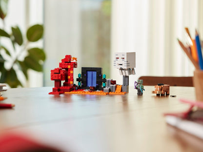 LEGO Minecraft 21255 The Nether Portal Ambush