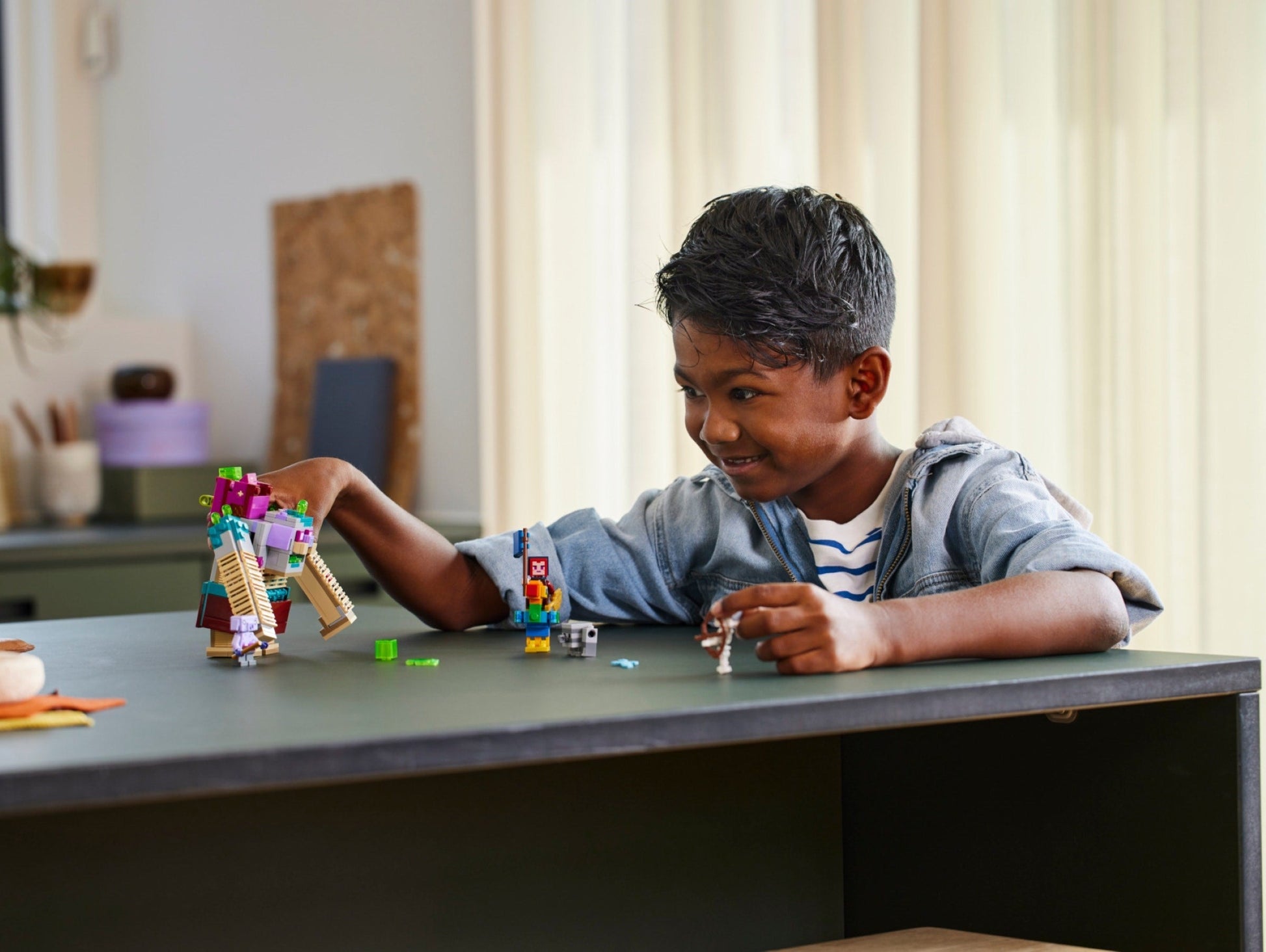 LEGO Minecraft Series 21257 The Devourer Showdown- Auzzi Store