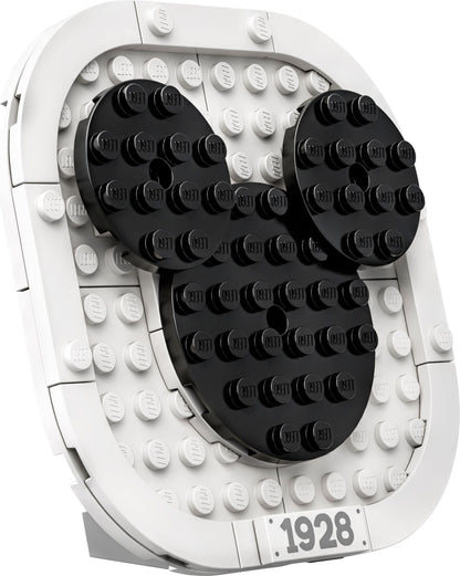 LEGO 21317 Steamboat Willie: Retro Mickey Mouse Set