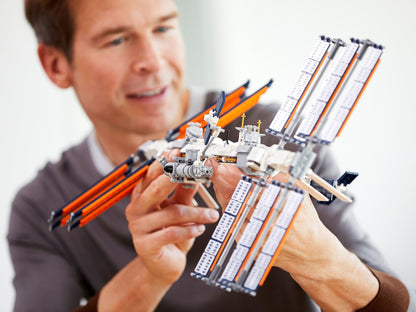 LEGO 21321 International Space Station Model Kit