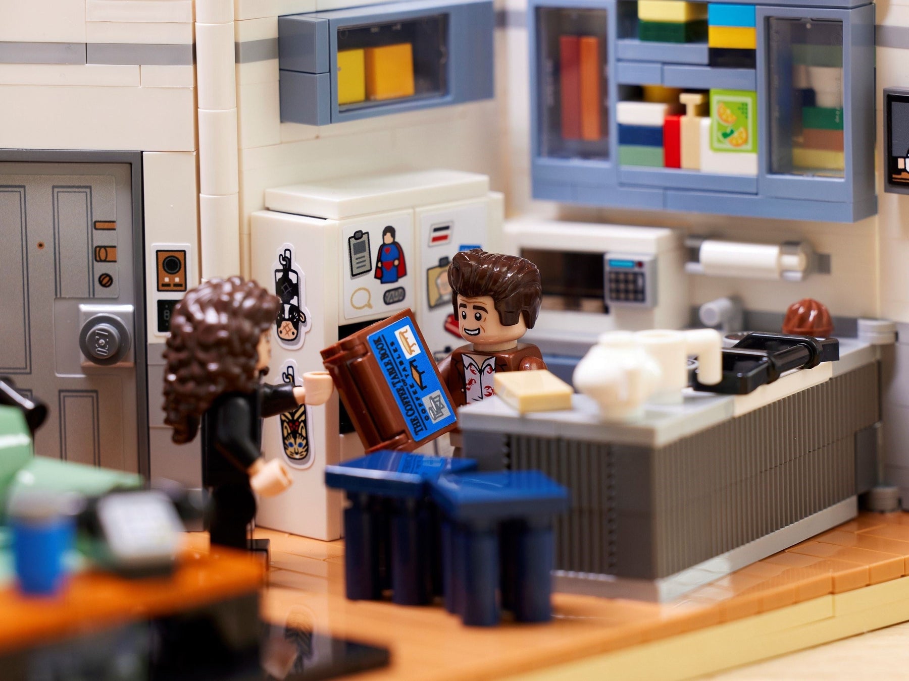 LEGO 21328 Seinfeld Set - Build Jerry's Apartment - SuperSaverAU - view 7