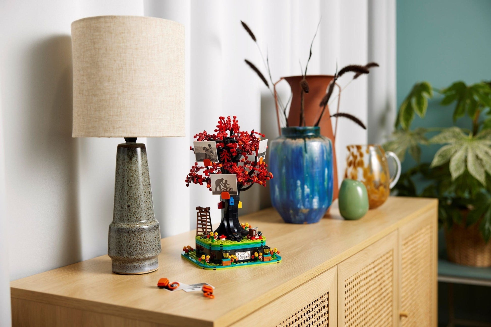 LEGO Ideas Series 21346 Family Tree- Auzzi Store