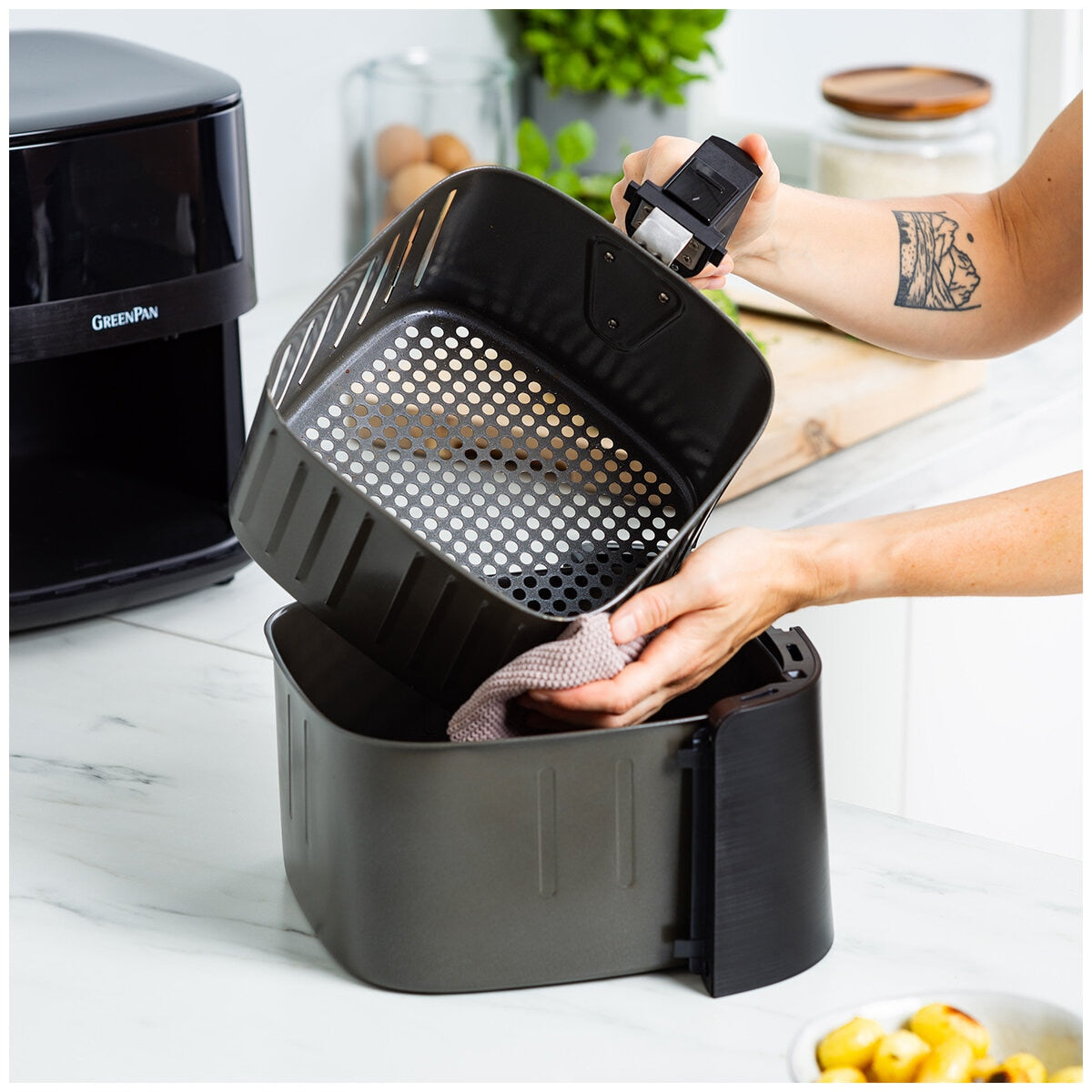 GreenPan Bistro 1 Basket Electric Air Fryer 7.2L CC008230-001 - SuperSaverAU - view 6