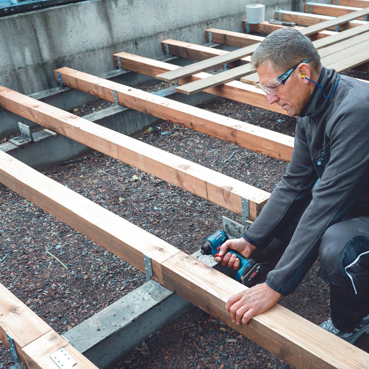 Bosch 18V Professional Impact Driver - 220Nm - Cordless - Compact Design - SuperSaverAU - view 3