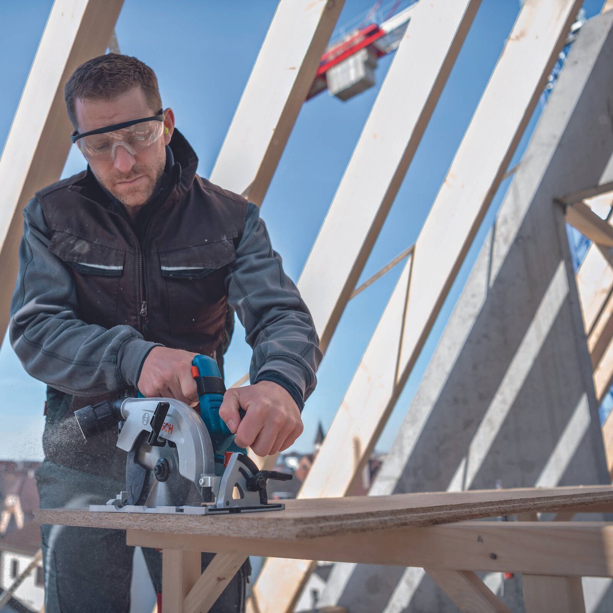 Bosch 18V Professional Combo Kit - 5 Piece - 2 x 5.0Ah Batteries - Brushless