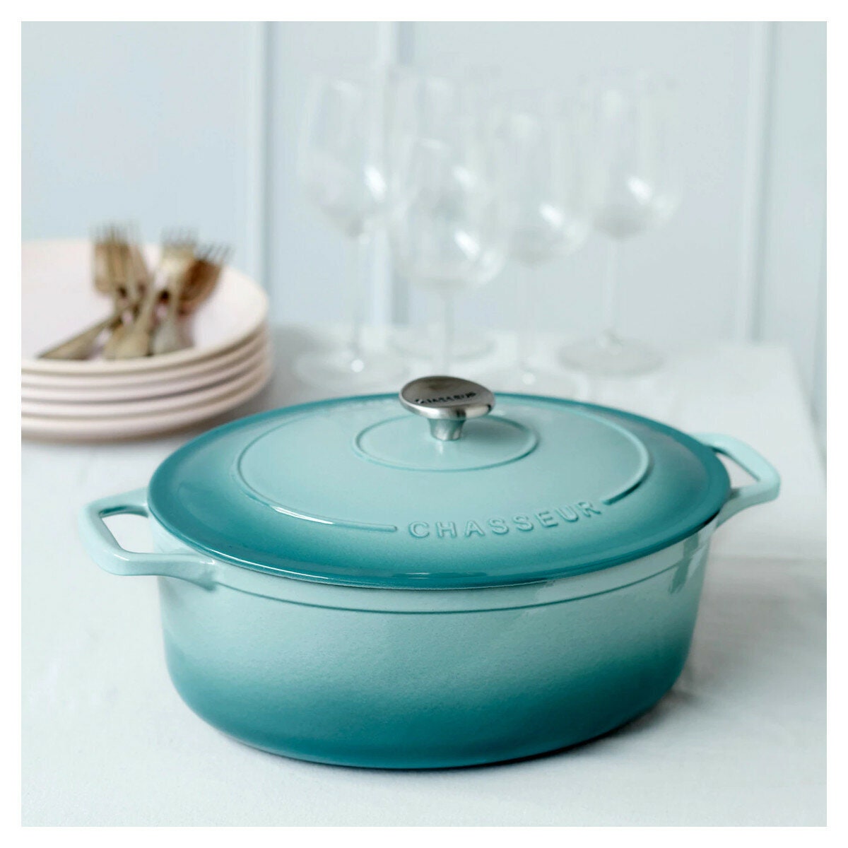 Chasseur 6L Round French Oven - Quartz Blue Cast Iron, Suits All Heat Sources - 19991