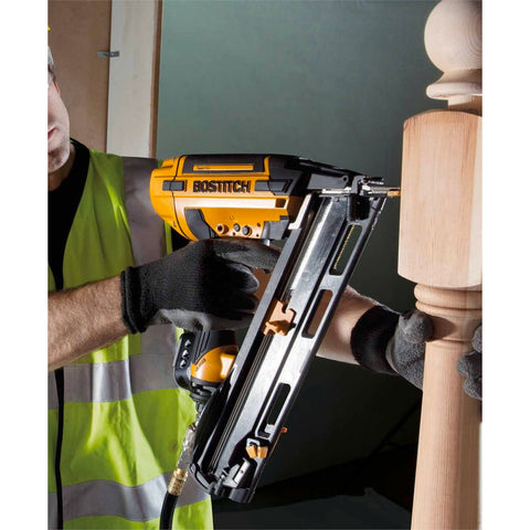 Bostitch 15ga Finish Air SmartPoint Nailer DA1564SP-A
