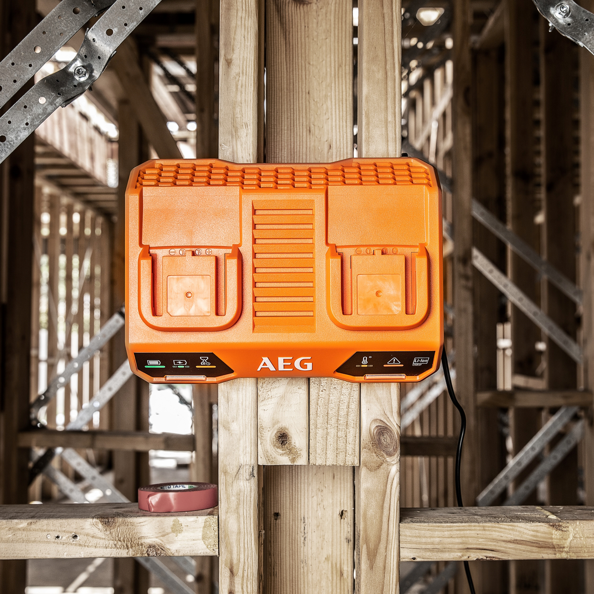 AEG 18V 5.0Ah Dual Port Charger & Battery Twin Pack - 2 Batteries - 85 Min Charge - SuperSaverAU - view 4