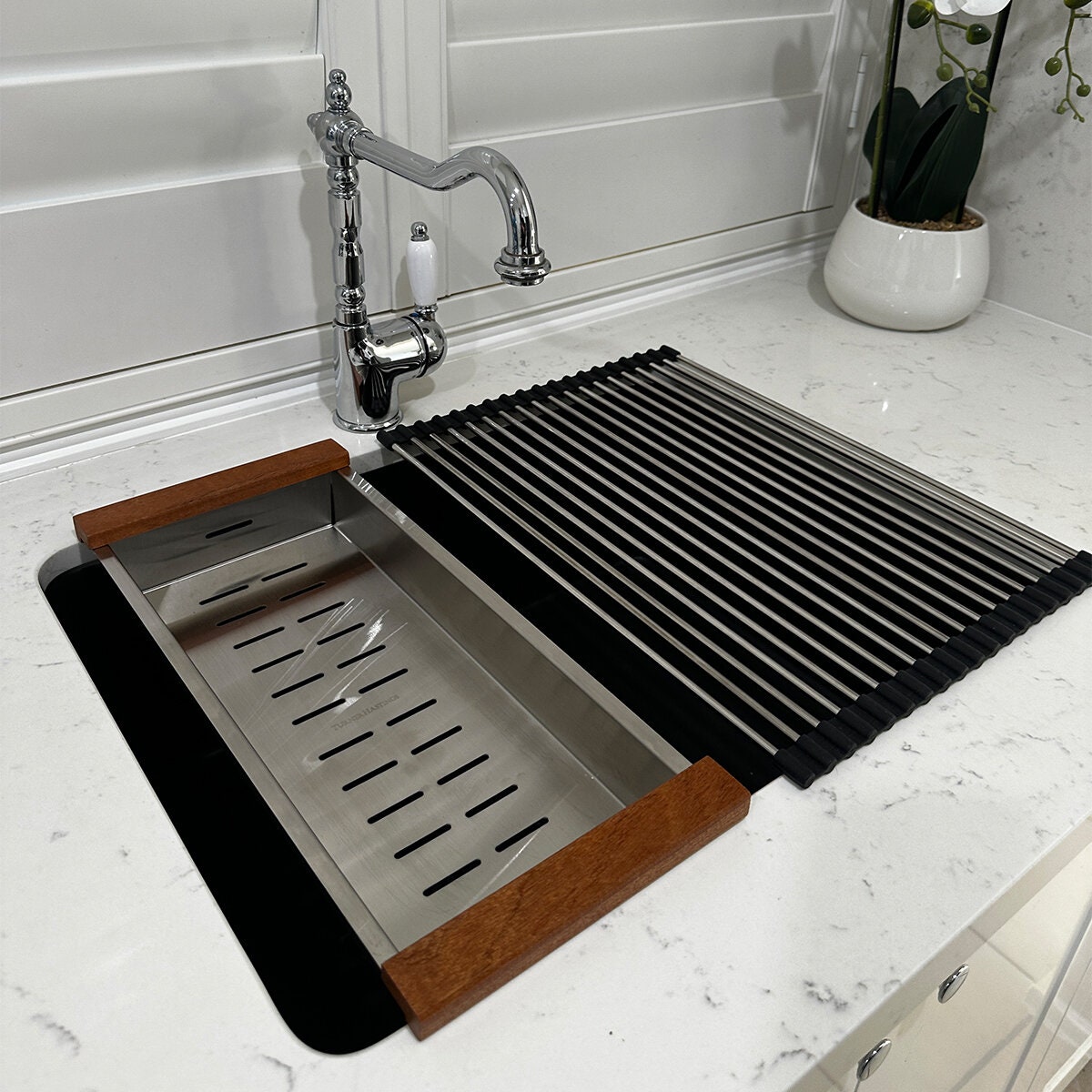Turner Hastings Cuisine Sink Colander - Grade 304 Stainless Steel, Sapele Wood Handles - CR4319-SS