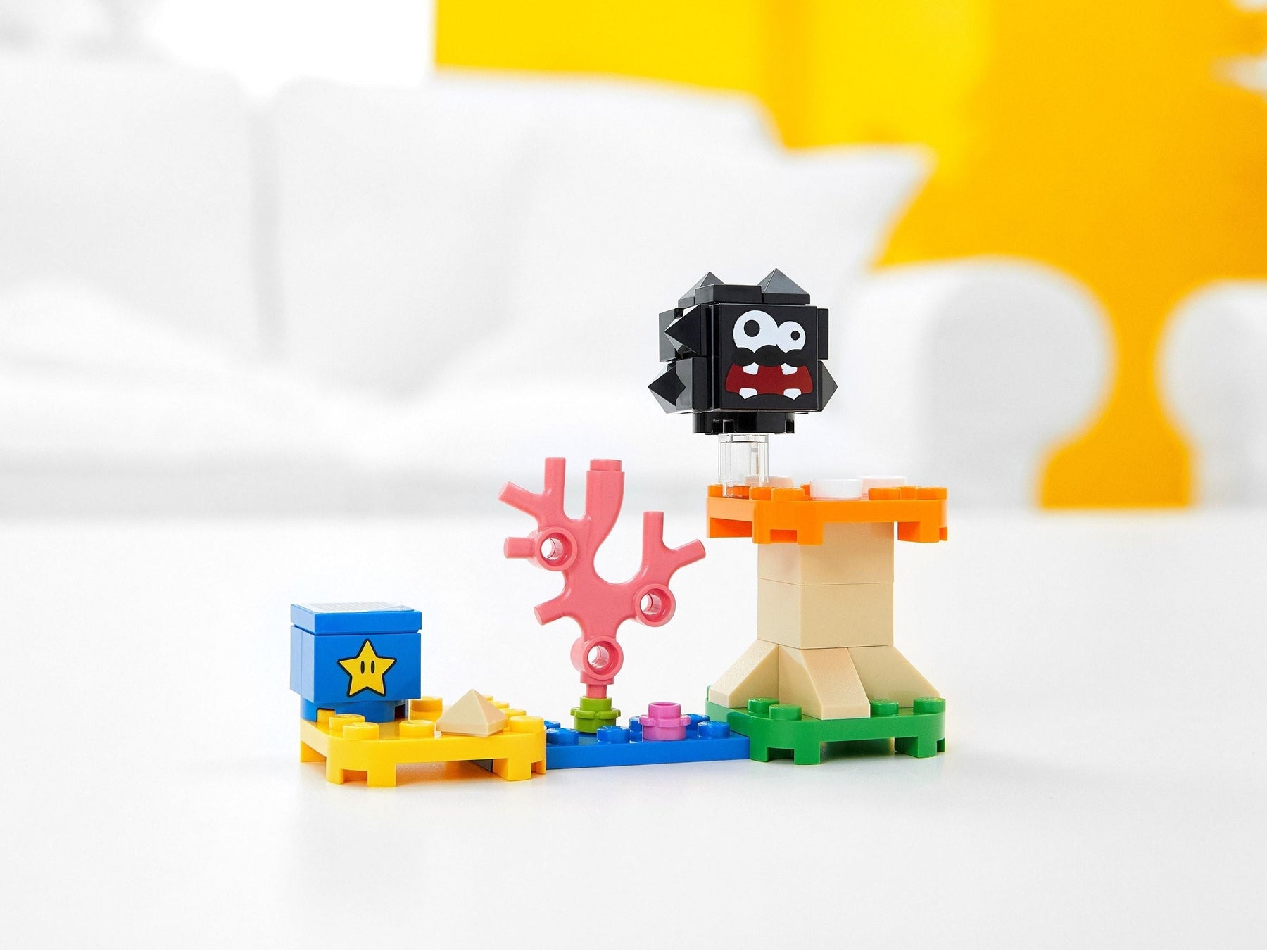 LEGO 30389 Super Mario Fuzzy & Mushroom Platform - SuperSaverAU - view 4