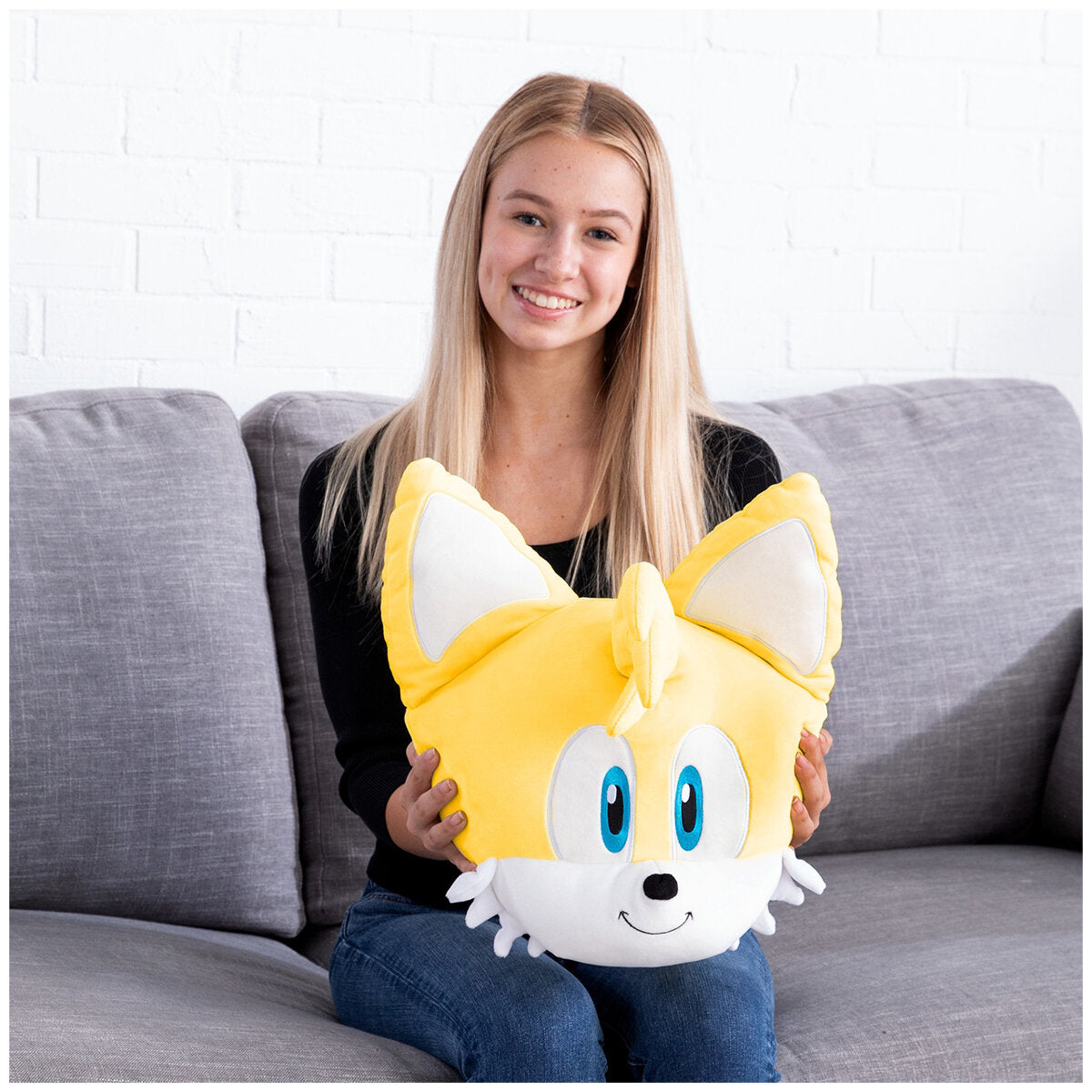 Club Mocchi-Mocchi Mega Sonic Tails Plush Assortment - Soft & Huggable Sonic the Hedgehog Toy - SuperSaverAU - view 1