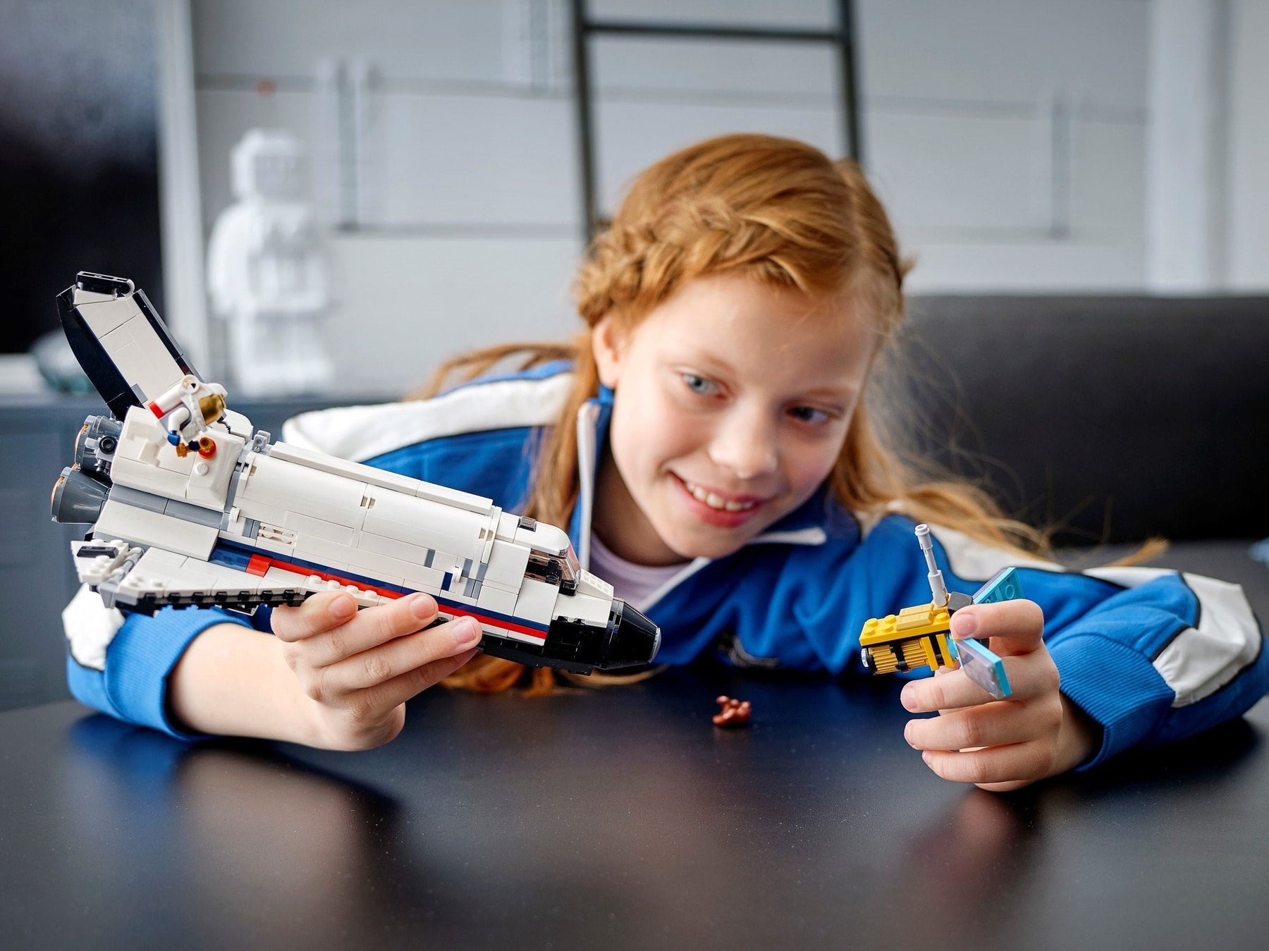 LEGO 31117 Space Shuttle 3-in-1 Rocket Lunar Lander - SuperSaverAU - view 6