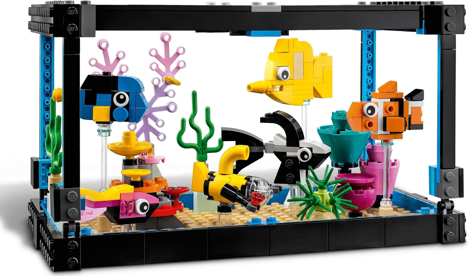 LEGO 31122 Creator 3in1 Fish Tank Playset - SuperSaverAU - view 6
