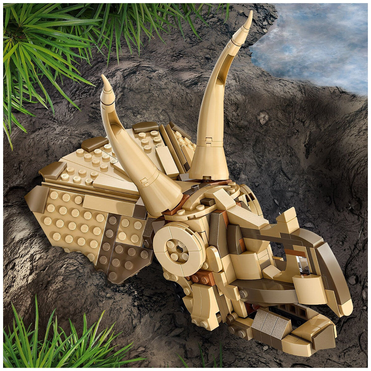 LEGO Jurassic World Dinosaur Fossils: Triceratops Skull Model Set 76969