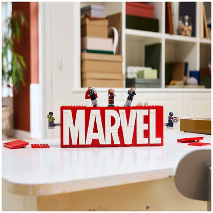 LEGO MARVEL Logo And Minifigures 76313