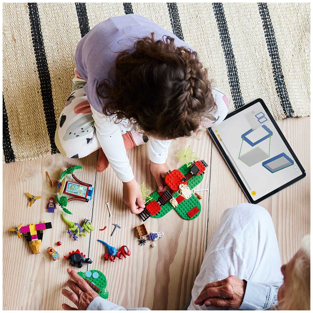 LEGO Marvel Spidey And Gobby’s Raptor Battle At Tree House HQ 11200