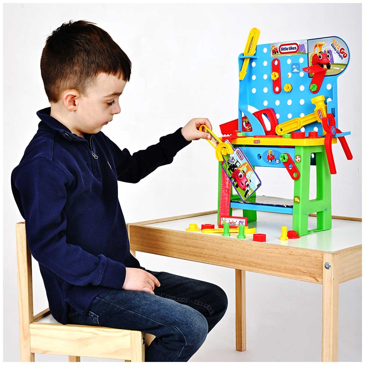 Bildo Little Tikes Cozy's Toolbench 36 Piece Set with Toolbench, Hammer, Saw, Screwdriver, Wrench, Angle, Screws, 50 cm Bench Height