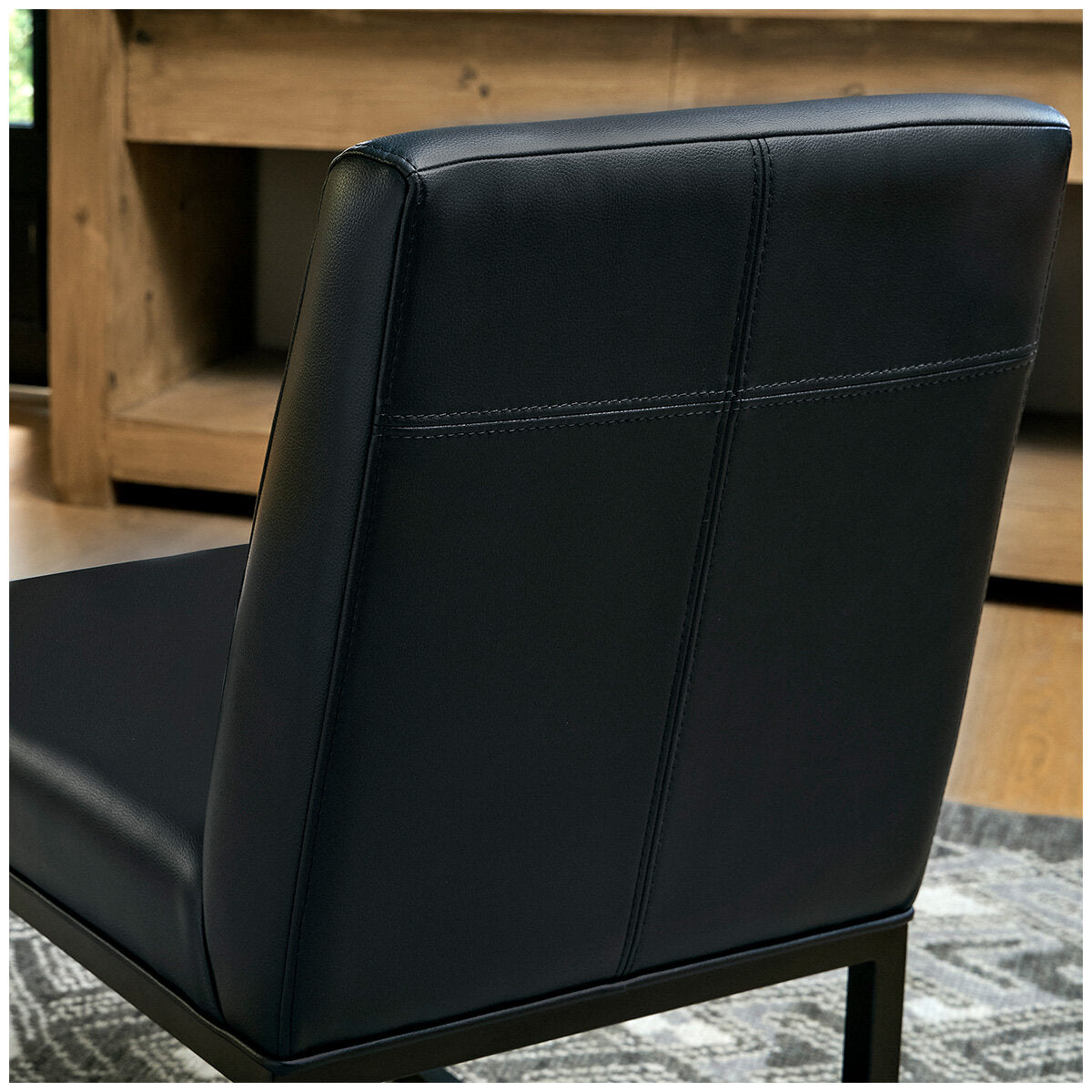 Universal Broadmoore 5 Piece Dining Set