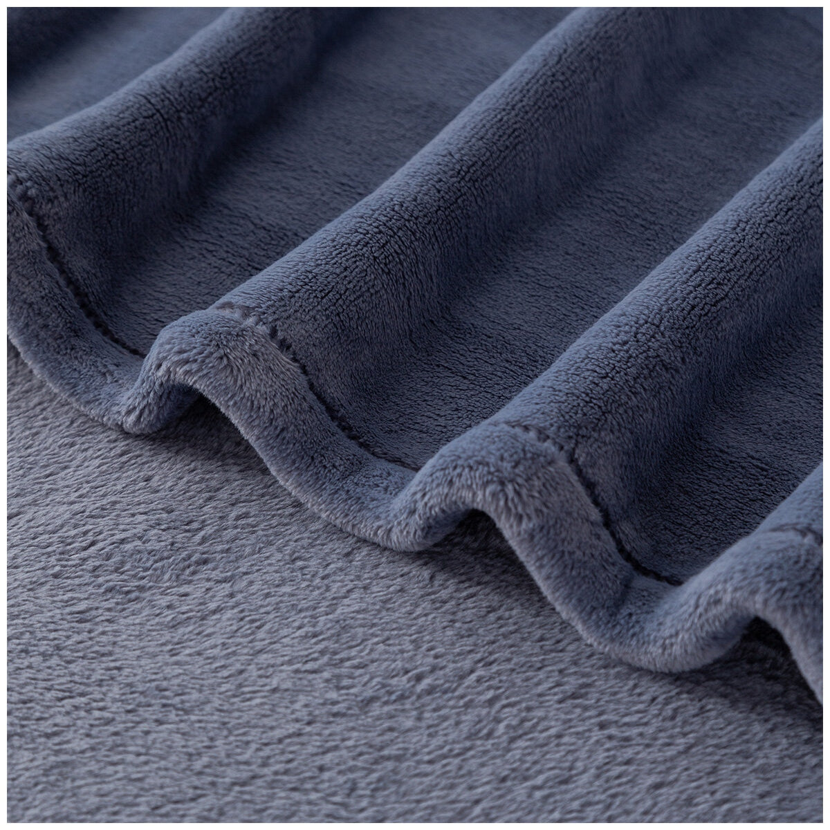 Berkshire Luxe Loft Blanket Queen Blue - Recycled Polyester Fibres, AquaSmart Dye, Matte Appearance