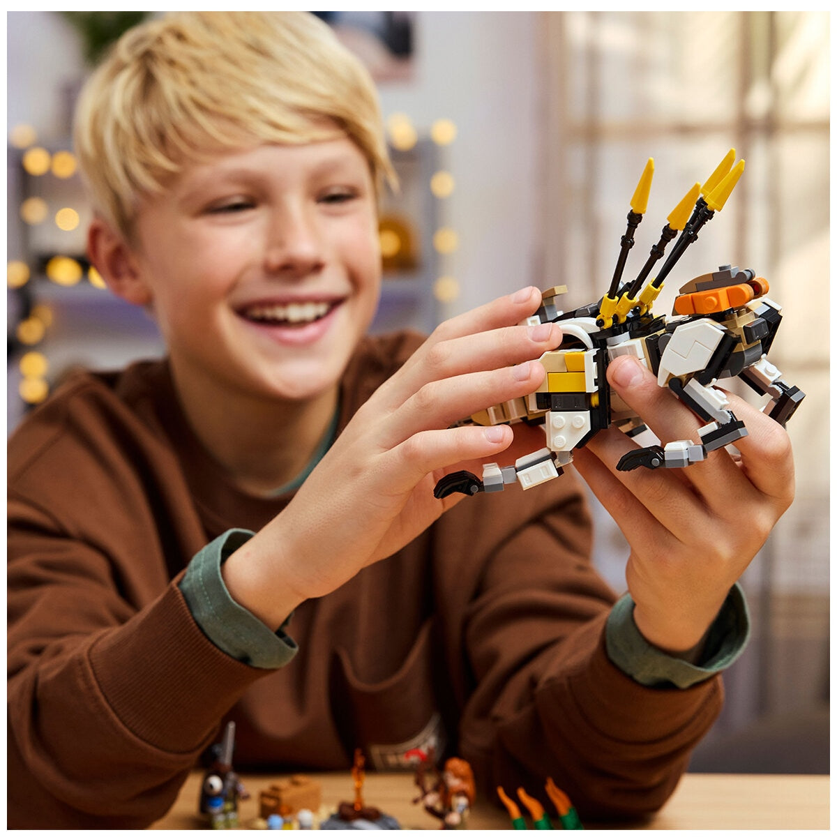 LEGO Horizon Adventures Aloy & Varl vs. Shell-Walker & Sawtooth Toy 77037 - SuperSaverAU - view 5