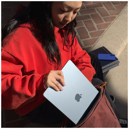 Apple MacBook Air 13 Inch M4 Chip 10 Core CPU 10 Core GPU 16GB 512GB SSD Sky Blue Liquid Retina Display 18H Battery Life Thunderbolt 4 Ports MagSafe Charging Port Headphone Jack Wi-Fi 6E Bluetooth 5.3