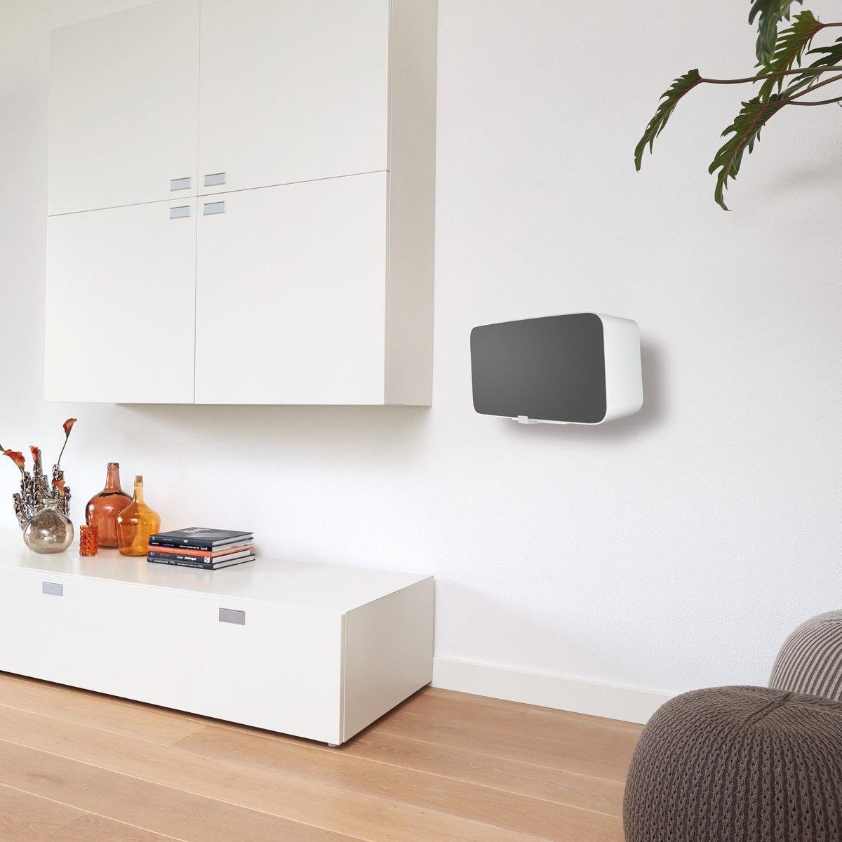 Vogel's speaker bracket - White finish - 5 year manufacturer warranty - Domestic use - SOUND3205W