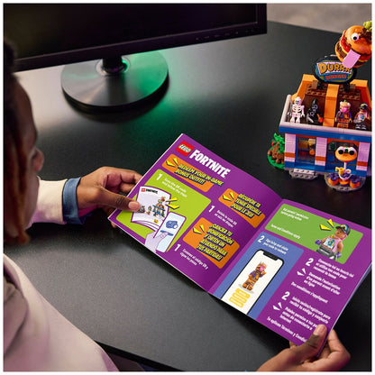 LEGO Fortnite Durrr Burger Restaurant 77076 Building Set with 546 Pieces, Modular Design, Customizable Features, and Exclusive Beef Boss Outfit