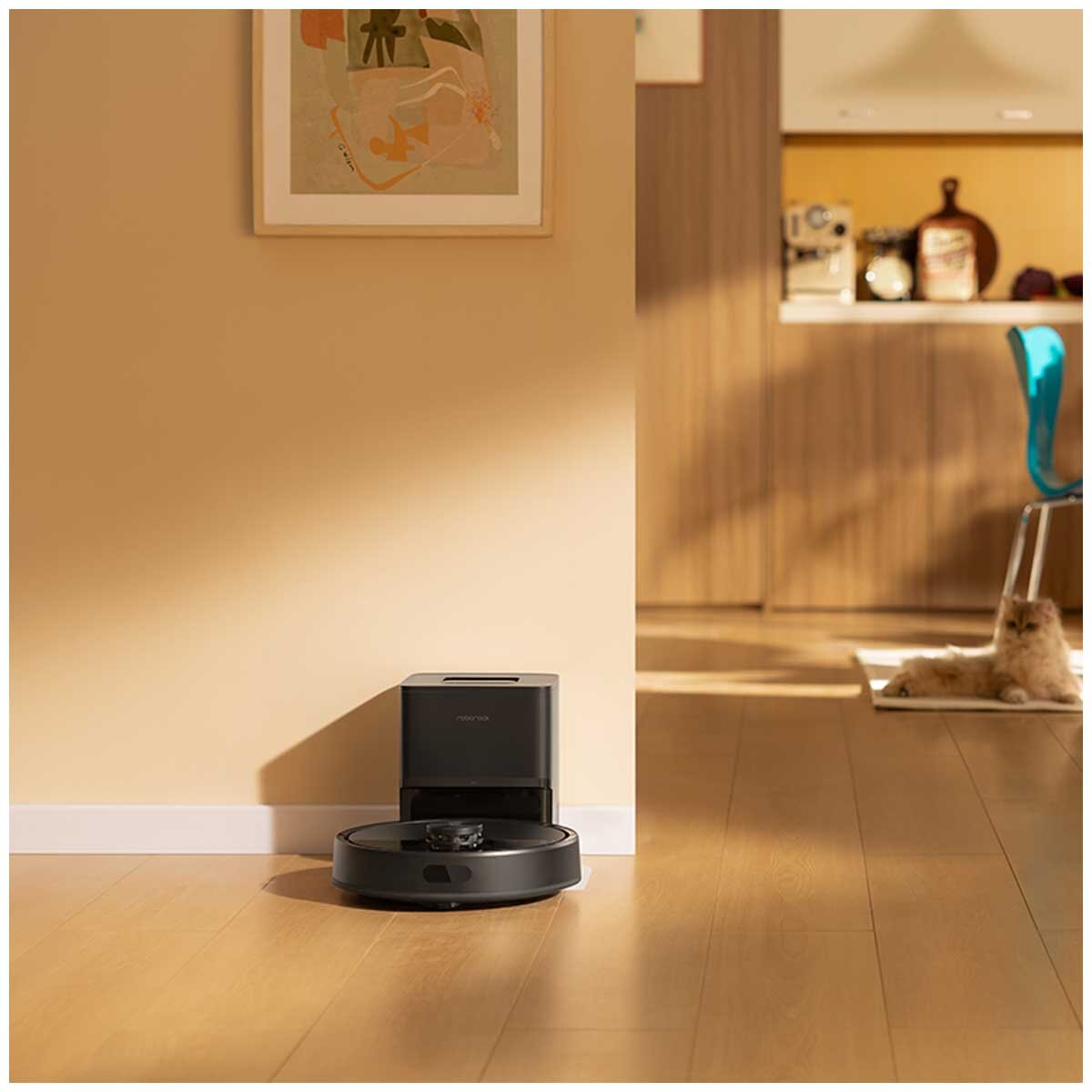 Roborock Q7T+ Vacuum Cleaner - 10,000 Pa HyperForce Suction, Dual Anti-Tangle Design, Auto-Empty Dust, Ideal for Hardwood, Tiles, Laminate, Vinyl, Carpet