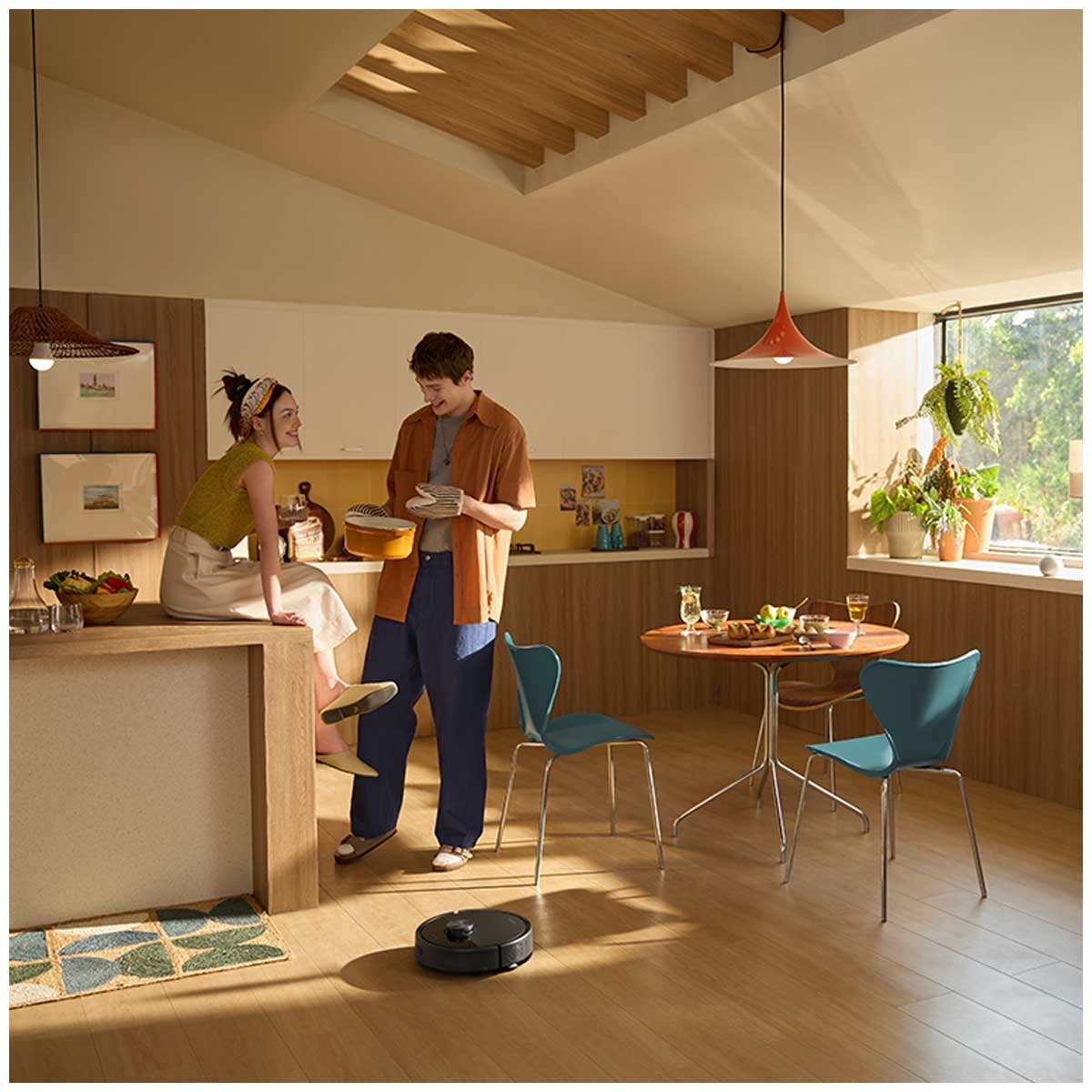 Roborock Q7T+ Vacuum Cleaner - 10,000 Pa HyperForce Suction, Dual Anti-Tangle Design, Auto-Empty Dust, Ideal for Hardwood, Tiles, Laminate, Vinyl, Carpet