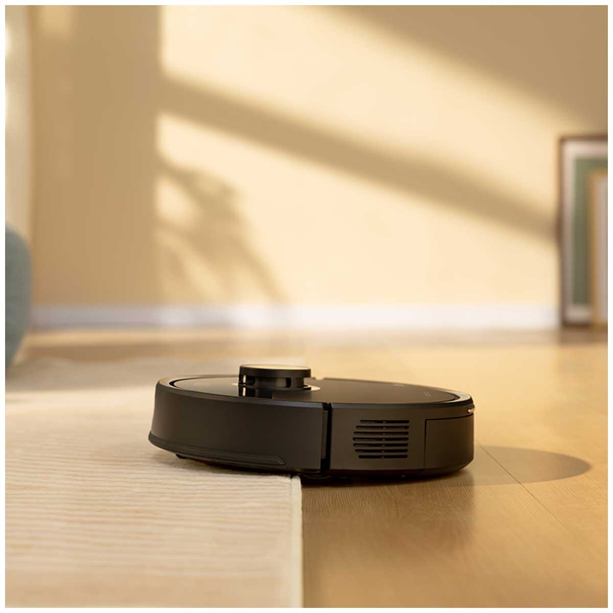 Roborock Q7T+ Vacuum Cleaner - 10,000 Pa HyperForce Suction, Dual Anti-Tangle Design, Auto-Empty Dust, Ideal for Hardwood, Tiles, Laminate, Vinyl, Carpet