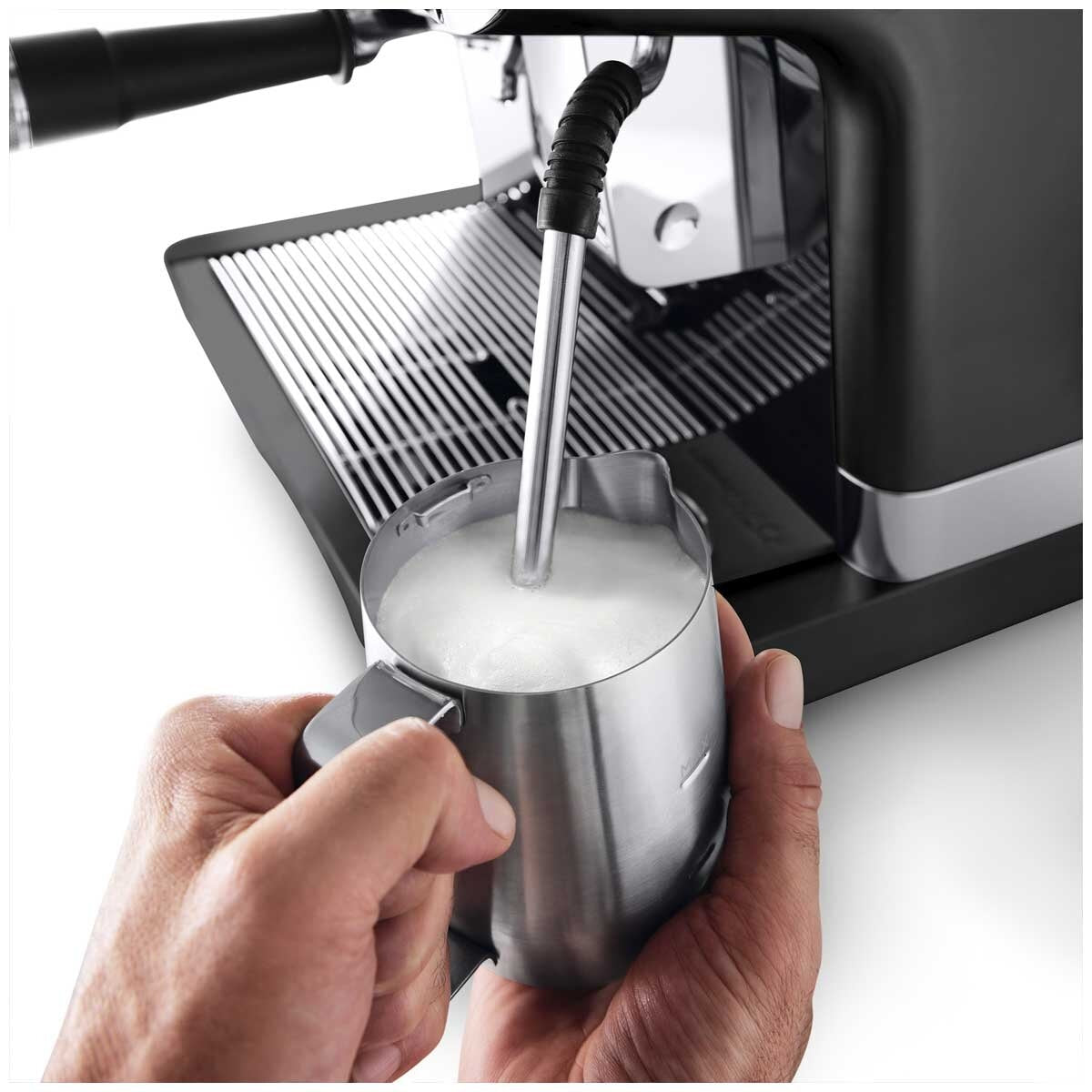 De'Longhi La Specialista Maestro EC9865BM Cold Brew & Espresso Machine with Cold Extraction Technology, Sensor Grinding, and LatteCrema System